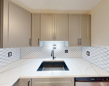 2106 Whitehall Road - Photo Thumbnail 4