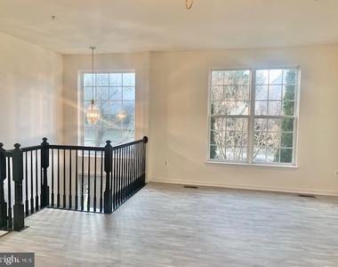 3776 Hope Commons Circle - Photo Thumbnail 4