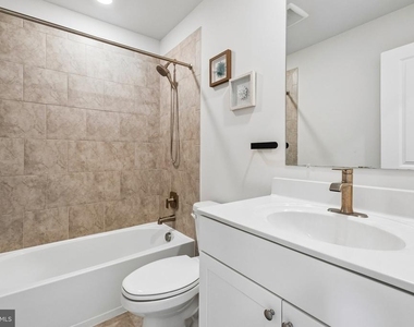 6941 Waterbury Place - Photo Thumbnail 16
