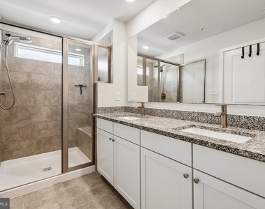 6941 Waterbury Place - Photo Thumbnail 13