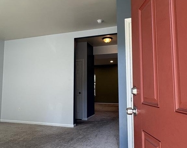 34 Augusta Loop - Photo Thumbnail 1