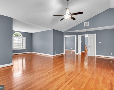 3355 Lancer Court - Photo Thumbnail 16