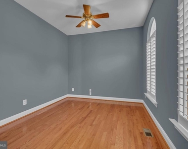 3355 Lancer Court - Photo Thumbnail 4