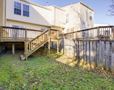 9307 Vanguard Court - Photo Thumbnail 25