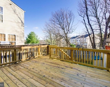 9307 Vanguard Court - Photo Thumbnail 23