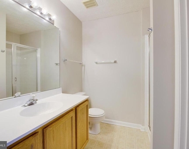 9307 Vanguard Court - Photo Thumbnail 16