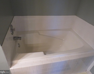993 Joshua Tree Court - Photo Thumbnail 22