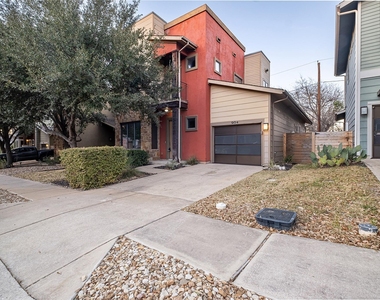 904 Freewater Ln - Photo Thumbnail 1