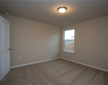 142 Sulphur River Loop - Photo Thumbnail 9