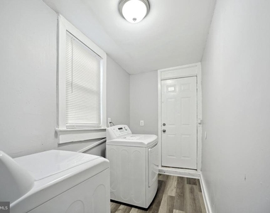 1524 E 28th Street E - Photo Thumbnail 12