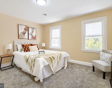 3609 Buena Vista Avenue - Photo Thumbnail 12