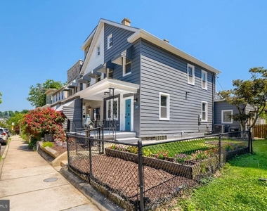 3609 Buena Vista Avenue - Photo Thumbnail 9