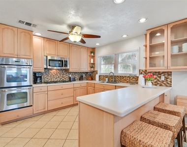 16619 Jamaica Cove Rd - Photo Thumbnail 12