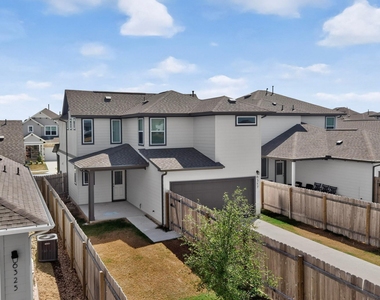 6317 Marsh Ln - Photo Thumbnail 35