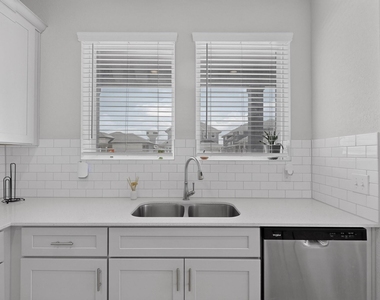 6317 Marsh Ln - Photo Thumbnail 12