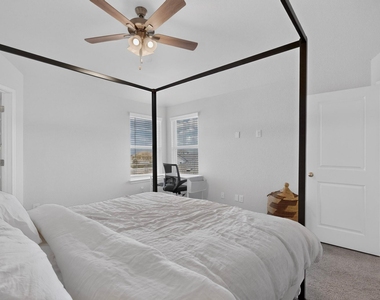 6317 Marsh Ln - Photo Thumbnail 18