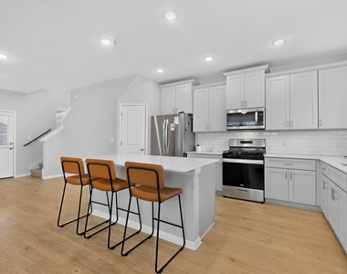 6317 Marsh Ln - Photo Thumbnail 8
