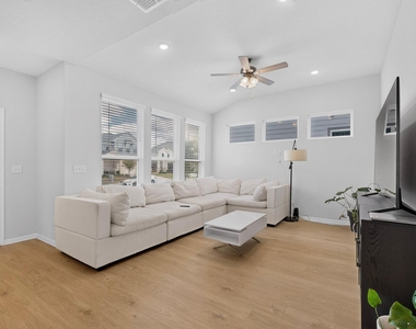 6317 Marsh Ln - Photo Thumbnail 4