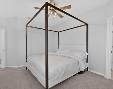 6317 Marsh Ln - Photo Thumbnail 17