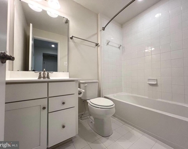 8005 Orchard Grove Road - Photo Thumbnail 15