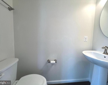8005 Orchard Grove Road - Photo Thumbnail 7