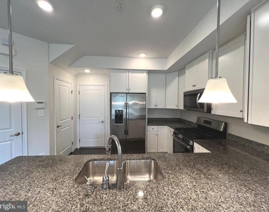 8005 Orchard Grove Road - Photo Thumbnail 5