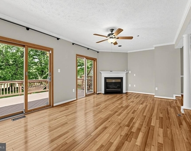 2504 Smoketree Lane - Photo Thumbnail 19