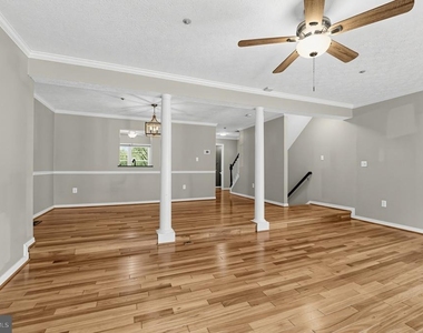 2504 Smoketree Lane - Photo Thumbnail 17