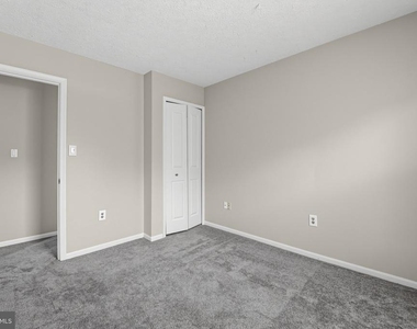 2504 Smoketree Lane - Photo Thumbnail 28