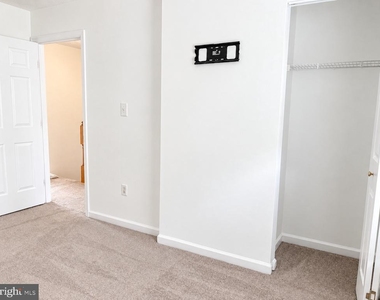 8720 Thornbrook Drive - Photo Thumbnail 24