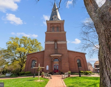 220 West Street - Photo Thumbnail 33