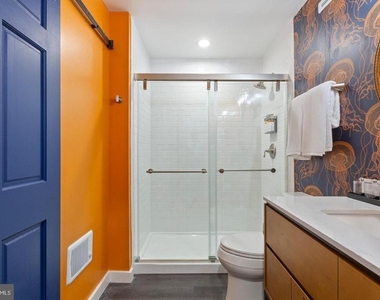 220 West Street - Photo Thumbnail 11