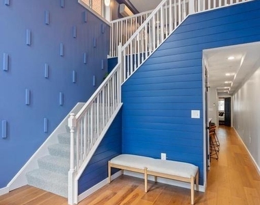 220 West Street - Photo Thumbnail 3