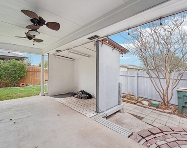 1724 Darjeeling Dr - Photo Thumbnail 18
