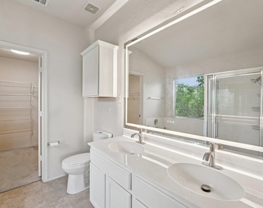 1724 Darjeeling Dr - Photo Thumbnail 11