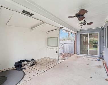 1724 Darjeeling Dr - Photo Thumbnail 17