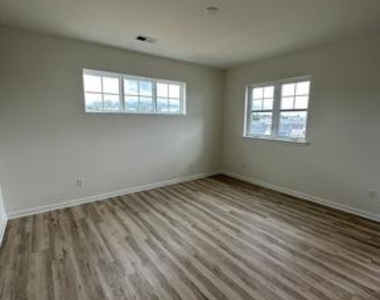 24563 Merlot Drive - Photo Thumbnail 4