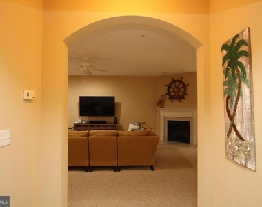 38415 Boxwood Terrace - Photo Thumbnail 15