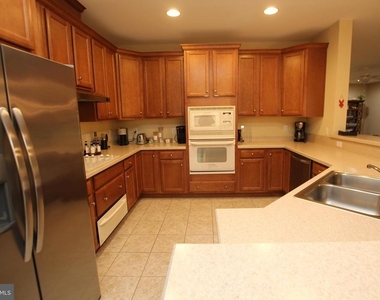 38415 Boxwood Terrace - Photo Thumbnail 11