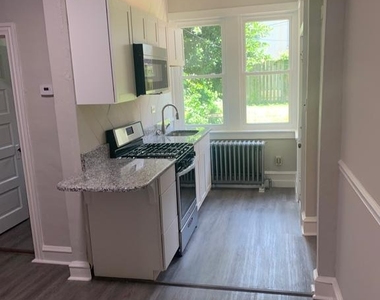 1304 N Clayton Street - Photo Thumbnail 2
