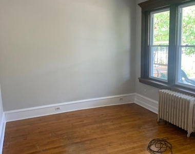 1304 N Clayton Street - Photo Thumbnail 6