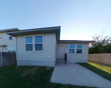5308 Saddle Club Dr - Photo Thumbnail 14