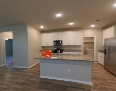 5308 Saddle Club Dr - Photo Thumbnail 4