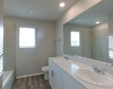 5308 Saddle Club Dr - Photo Thumbnail 11