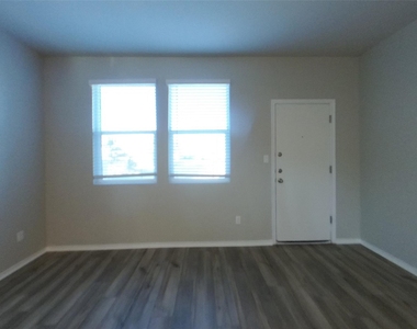 5308 Saddle Club Dr - Photo Thumbnail 1