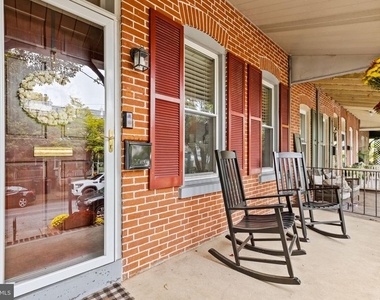 1718 13th Street - Photo Thumbnail 2