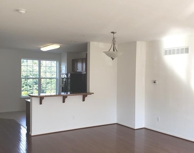 341 Lenape Way - Photo Thumbnail 4