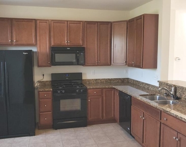 341 Lenape Way - Photo Thumbnail 6