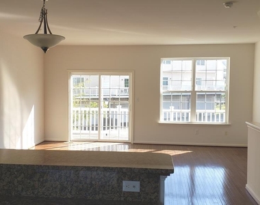 341 Lenape Way - Photo Thumbnail 1