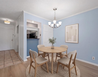 7920 Rockwood Ln - Photo Thumbnail 1
